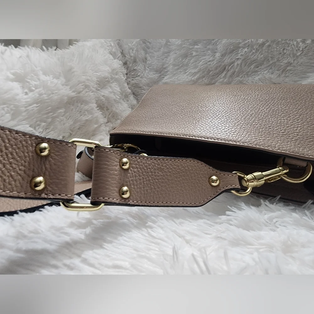 Mario Valentino V Stud Handbag - Picture 6 of 9